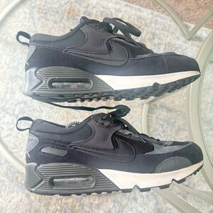 Nike Air Max Black and Dark Gray Sneakers
